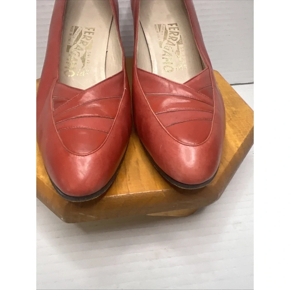Vintage Salvatore‎ Ferragamo Red Leather Pumps Women's 7B EU 36 Italy